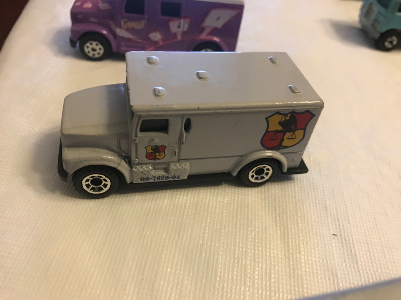 Illustration for article titled Colossal Die-Cast Collection - Box 109 - Taking An In-van-tory